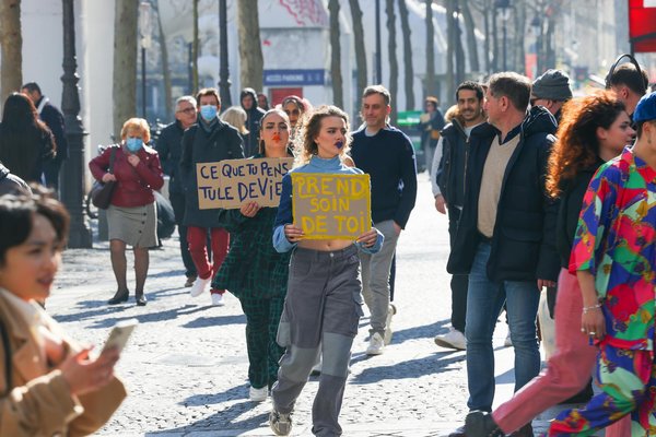 Comment choisir un sac Rains chic et fonctionnel